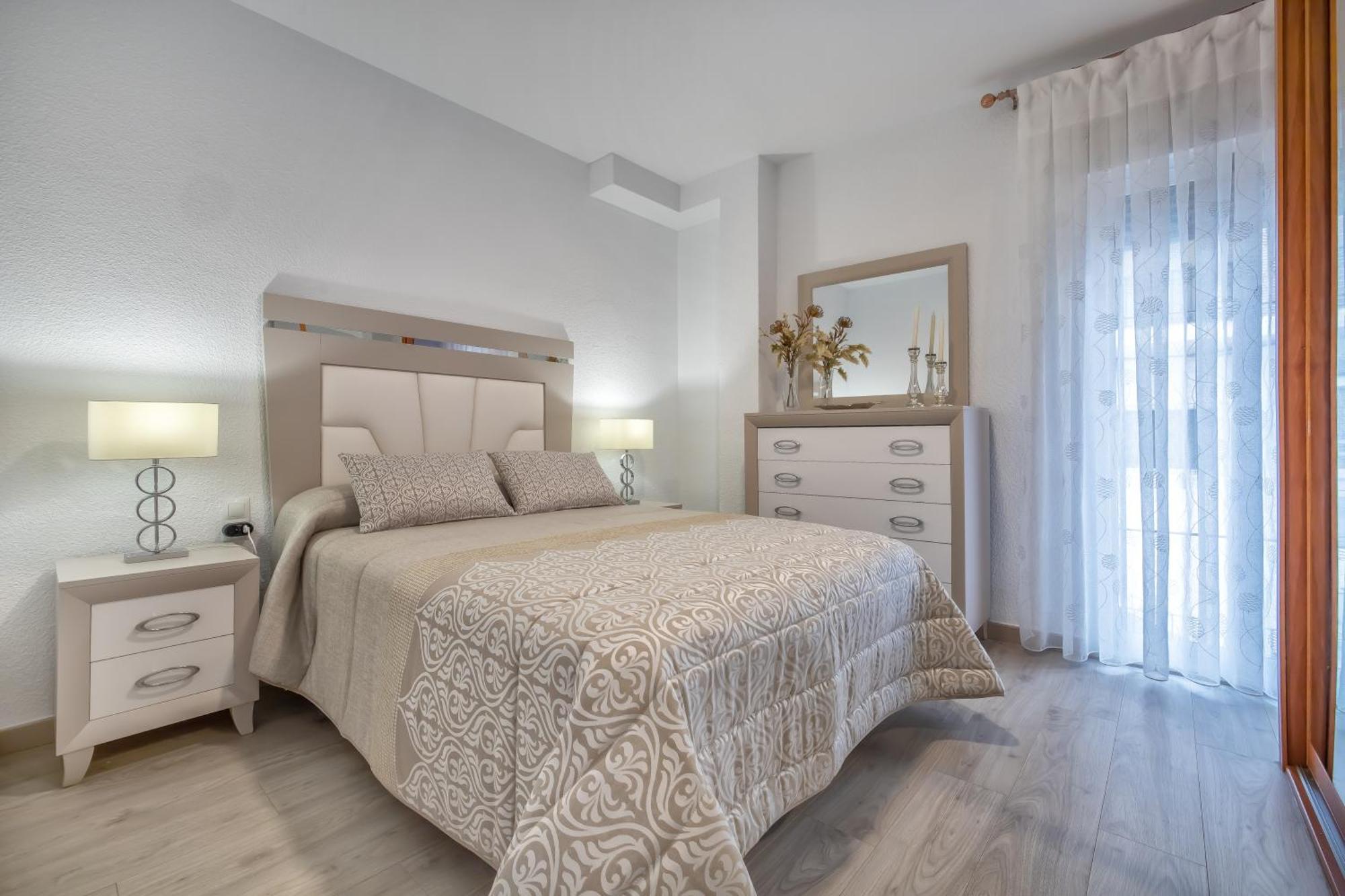 Apto Vallellano Junto Al Casco Historico & Parking Incluido Córdoba Eksteriør bilde